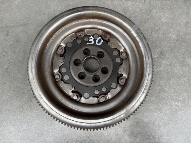Маховик 03L105266DF VAG