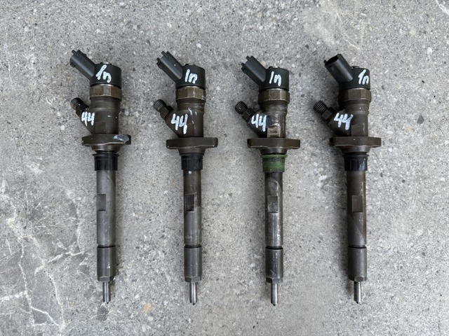 Топливные форсунки 0445110036 PEUGEOT