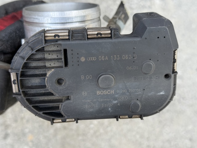 06A133062D Дроссельная заслонка в сборе купить Черновцы