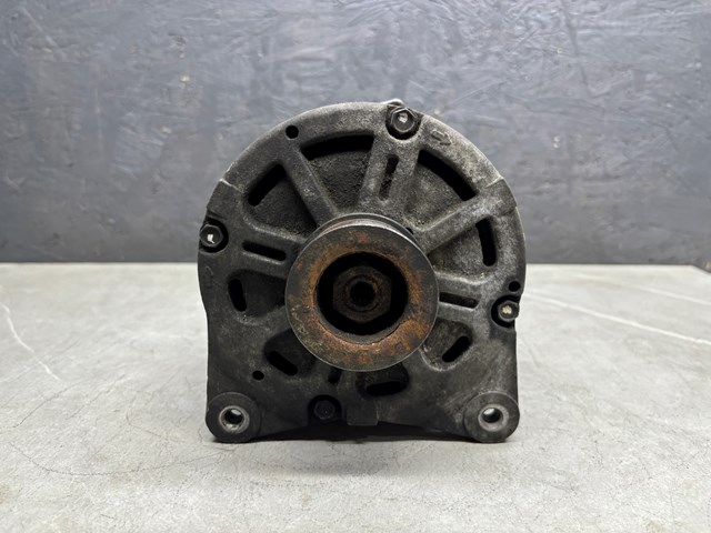 077903015Q VAG Генератор купить в Украина