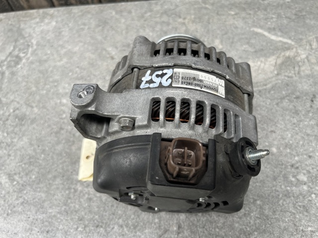 DENSO 1042102320 Генератор в наличии Полтава
