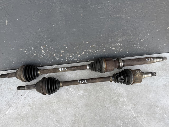 Левая полуось Ford Transit 5