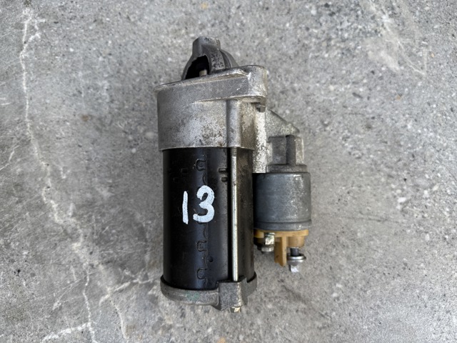 RENAULT 233002889R Стартер в наличии Ужгород