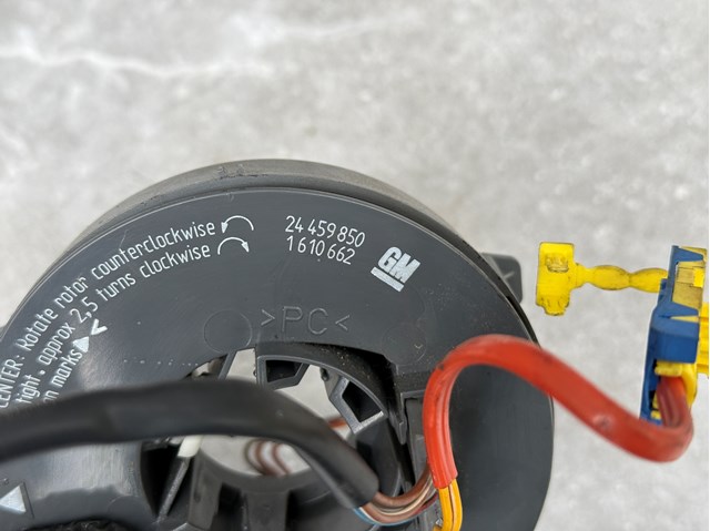 Контактное кольцо подушки безопасности 24459850 OPEL