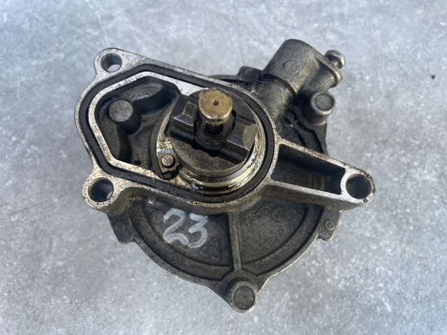 Механический вакуумный насос 288102A100 HYUNDAI
