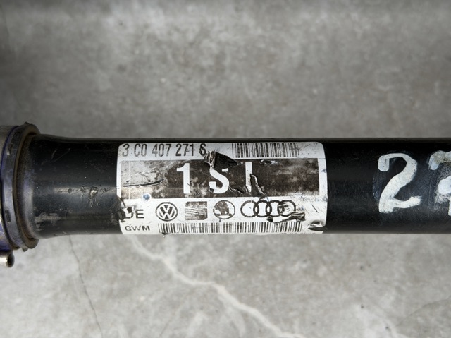 3C0407271S Полуось (привод) передняя левая купить Черкассы