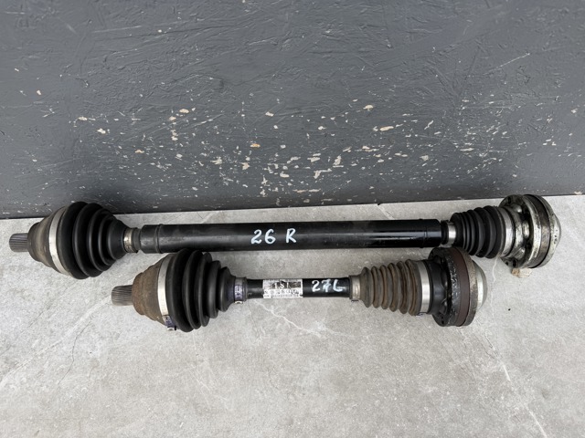 Полуось передняя левая 3C0407271S VAG