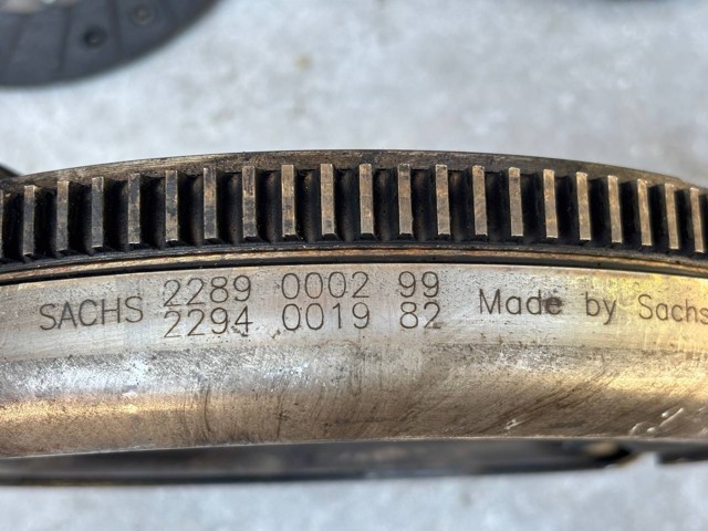 LUK 415025010 Маховик в наличии Киев