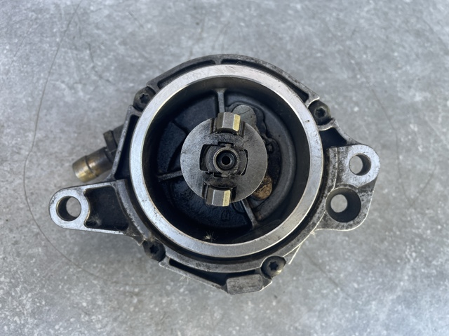 72162503 BMW Вакуумный насос купить в Ровно