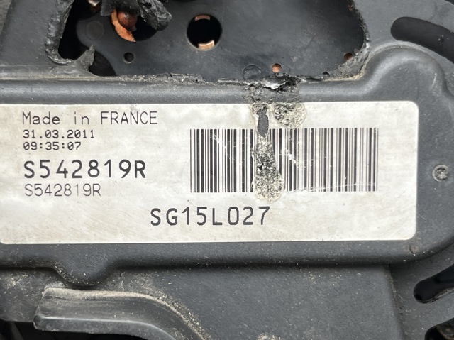Генератор автомобиля 8200290220 RENAULT