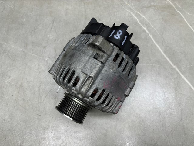 8200718724 RENAULT Генератор купить в Киев