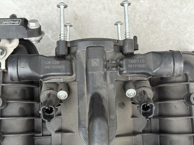 PORSCHE 94611001664 Впускной коллектор в наличии Одесса