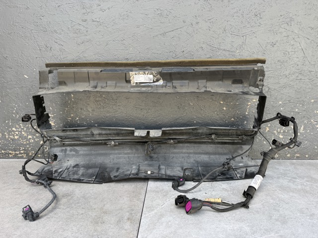 Нижний дефлектор радиатора 95B121707F PORSCHE