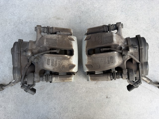 95B615424D PORSCHE Суппорт задний правый купить в Одесса