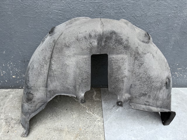 Подкрылок задний правый 95B810972E PORSCHE