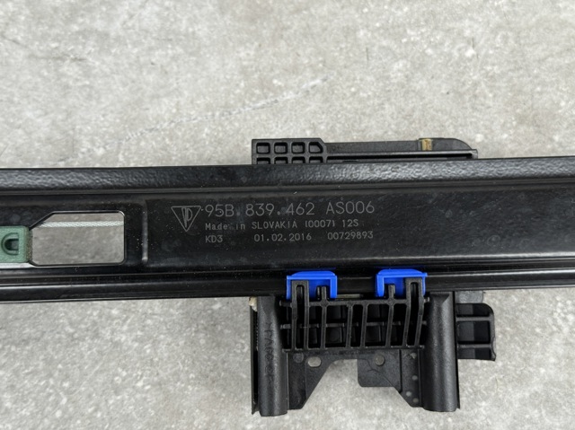 PORSCHE 95B839462 в наличии Харьков