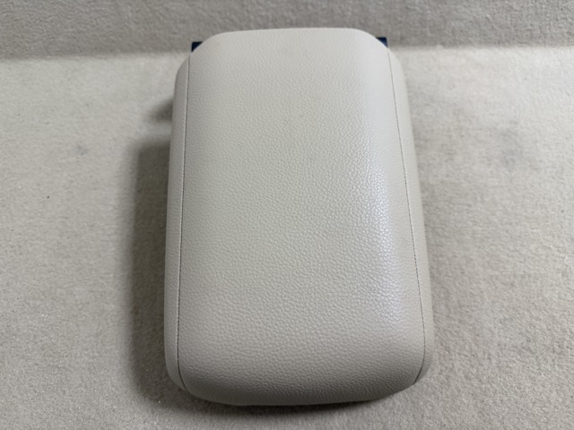 Подлокотник заднего сидения 95B864207AOK6 PORSCHE