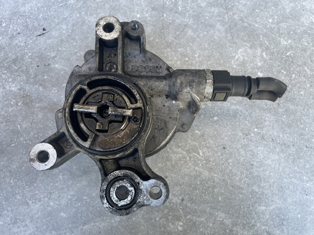 Механический вакуумный насос D1651B FORD