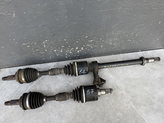 MAZDA GD552560X Полуось (привод) передняя левая в наличии Украина