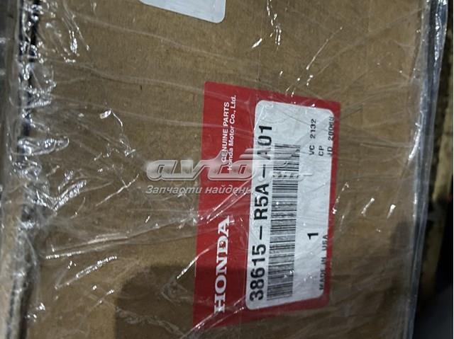 Рамка радиатора охлаждения 38615R5AA01 HONDA