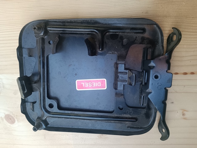788304CC0A NISSAN Лючок бензобака (топливного бака) купить в Днепр