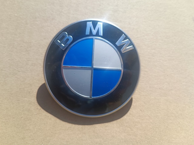 Фирменный значек капота Бмв Х5