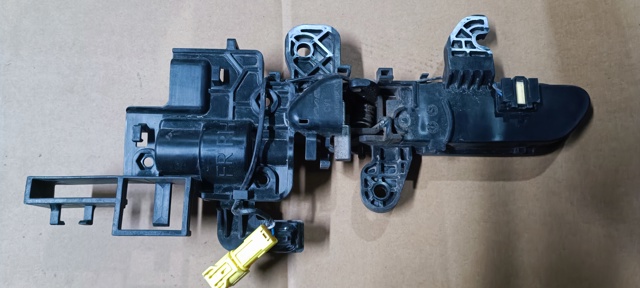 HYUNDAI 82660CV520 в наличии Тернополь