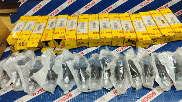 0280150902 BOSCH Топливные форсунки купить в Ужгород