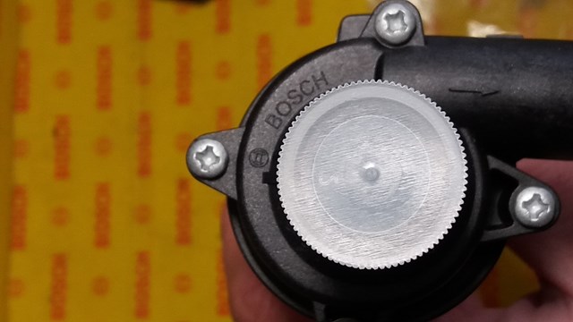 BOSCH 0392020034 Помпа водяная (насос) охлаждения, дополнительный электрический в наличии Днепр