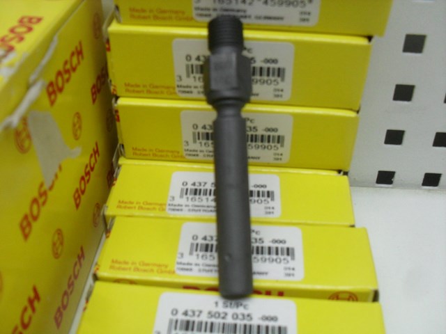 BOSCH 0437502035 Форсунка впрыска топлива в наличии Киев
