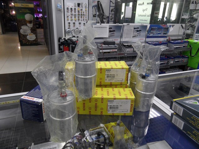 Насос топливный 0580254019 BOSCH