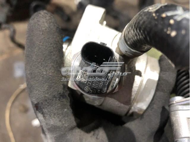 Насос топливный высокого давления (ТНВД) 04E127026H VAG