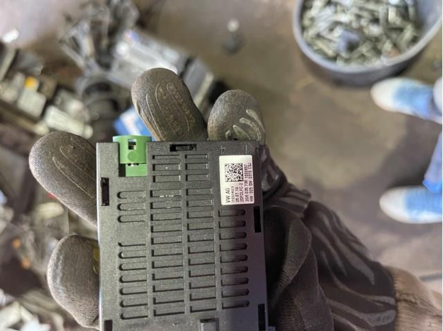 2G6035736 USB-разветвитель купить Ровно