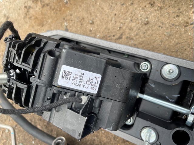 5QM713023AA Трос переключения передач купить Кривой Рог
