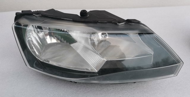 Правая блок фара 5JB941016 VAG