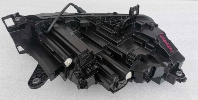 VAG 5LB941015B Левая фара в наличии Житомир