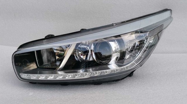 HYUNDAI 92101A2020 Фара левая в наличии Черновцы