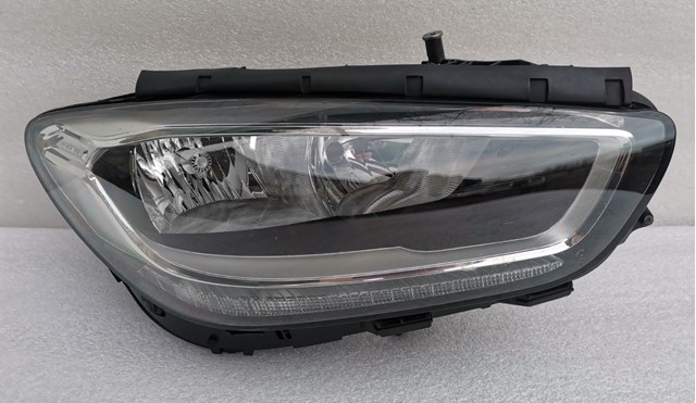 Фара передняя правая A4209060100 MERCEDES