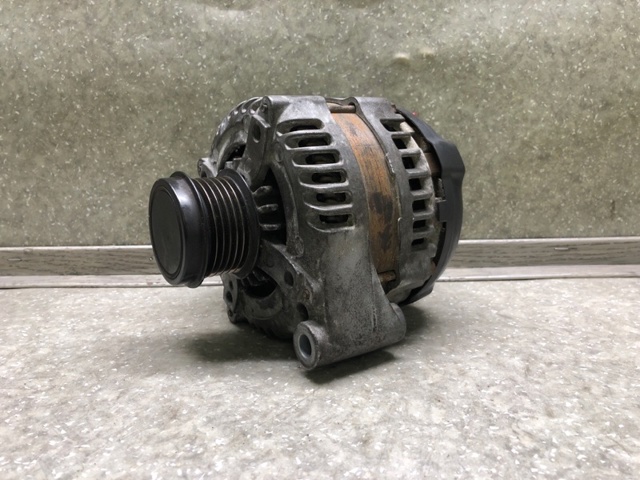 Автомобильный генератор 04801624AD CHRYSLER
