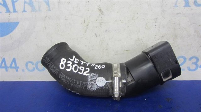 Шланг интеркуллера 04L145828D VAG