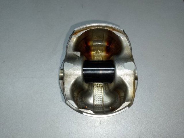 VAG 06H107065DM Поршень в комплекте на 1 цилиндр, STD в наличии Львов
