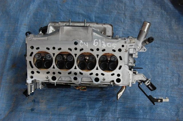 Головка блока цилиндров 10003R60U00 HONDA