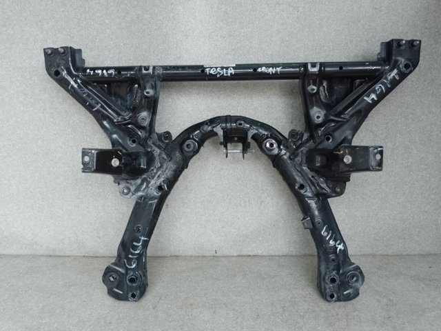 Крабобалка передней подвески 104453100B TESLA