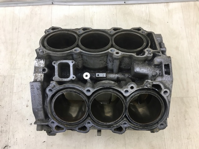Пенек 110009J000 NISSAN