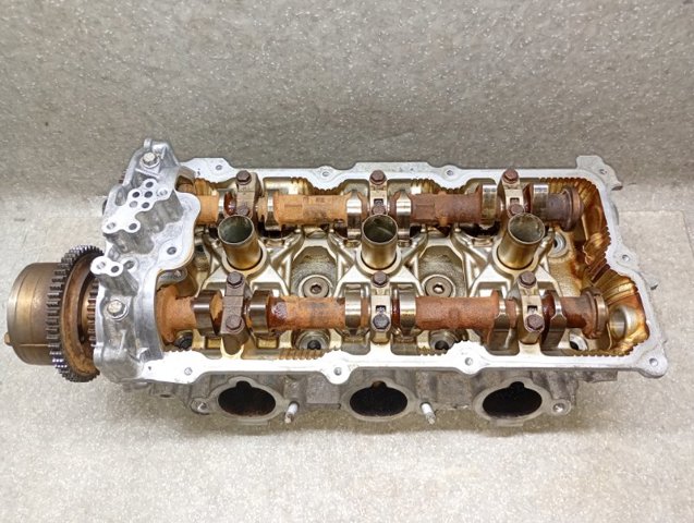 Головка блока цилиндров (ГБЦ), правая 11040CD700 NISSAN