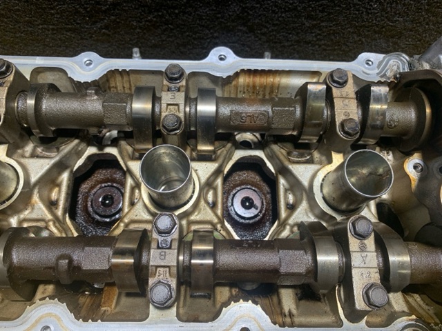 NISSAN 11040JA10A Головка блока цилиндров (ГБЦ) правая в наличии Ирпень