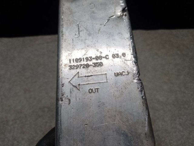 Кронштейн усилителя переднего бампера 110919300C TESLA