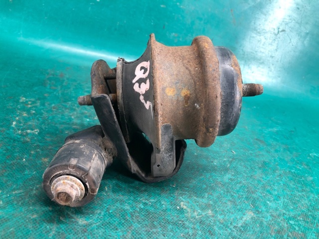 Подушка передней опоры двигателя 11220CG200 NISSAN