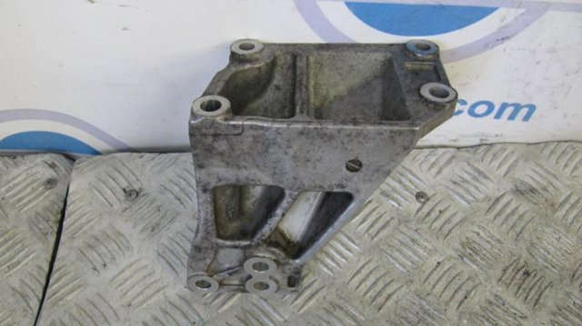 11232JK500 Кронштейн подушки (опоры) двигателя правой купить Полтава