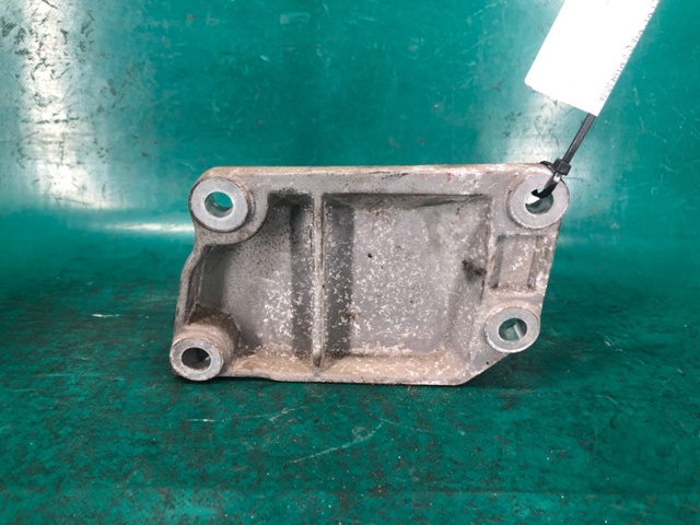 NISSAN 11232JK50A Кронштейн подушки (опоры) двигателя правой в наличии Ужгород